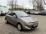 Hyundai i20 1.2i i-Deal - AIRCO - LED DAG VERLICHTING - RIJDT & SCHAKELT GOED!