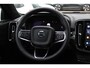 Volvo XC40 Recharge P8 AWD R-Design / SoH 92,1% / Trekhaak / Panoramadak / Camera / Keyless / Harman Kardon / 19'' / Half leder / Stuur+Stoelverwarming / DAB / Dodehoek / ACC