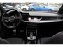 Audi A3 Sportback 45 TFSI e S edition Competition / Trekhaak / Panoramadak / CarPlay / Matrix LED / Keyless / Parkeerhulp V+A / 18'' / Half leder / Navigatie / DAB / Dodehoek / Stoelverwarming / ACC
