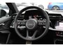 Audi A3 Sportback 45 TFSI e S edition Competition / Trekhaak / Panoramadak / CarPlay / Matrix LED / Keyless / Parkeerhulp V+A / 18'' / Half leder / Navigatie / DAB / Dodehoek / Stoelverwarming / ACC