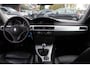 BMW 3-Serie Coupé 320i Corporate Lease Mineralgrey Ed. / Leder / Navigatie / 18'' / Parkeerhulp achter / Sportstoelen / Stoelverwarming / Cruise Control / Audio Premium