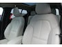 Volvo XC40 2.0 T4 AWD Inscription | Harman Kardon Audio | Four-C Demping | Trekhaak | Panoramadak | Elektrisch Verstelbare Voorstoelen | Achteruitrijcamera | Keyless Entry | Elektrische Achterklep | LED Koplampen Adaptief | Navigatie | BLIS | Cruise Control Adaptief