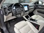 Volvo XC40 2.0 B4 Inscription | Trekhaak | 360 Graden Camera | Parkeerverwarming | Elektrisch Verstelbare Voorstoelen | Parkeersensoren | Navigatie | Apple Carplay | Android Auto | Keyless Entry | Lederen Bekleding