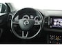 Skoda Karoq 1.0 TSI Clever Edition (NAVIGATIE, STOELVERWARMING, PARKEERSENSOREN, CARPLAY)