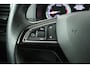 Skoda Karoq 1.0 TSI Clever Edition (NAVIGATIE, STOELVERWARMING, PARKEERSENSOREN, CARPLAY)