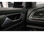 Volkswagen T-Roc Style 1.0 TSI 115pk Trekhaak, Adaptive cruise control, Navigatie, DAB, Radio, Airco, App connect, Parkeersensoren, Bluetooth