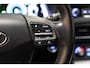 Hyundai Kona Electric EV Comfort 39 kWh 3 fase [ Navi Apple Carplay / Android Adapt.cruise Krell Stoelverwarming ]