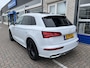 Audi Q5 55 TFSI e quattro Competition / AUTOMAAT/ 367 PK/ PANO/ LUCHTVERING/ LEER/ TREKHAAK/ CAMERA/ ACC/ ELEK.KLEP/ DODEHOEK/ CLIMA/ STOELVERWARM./ DAB/ NAVI/ LED