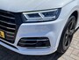 Audi Q5 55 TFSI e quattro S-Line / AUTOMAAT/ 367 PK/ PANO/ LUCHTVERING/ LEER/ TREKHAAK/ CAMERA/ ACC/ ELEK.KLEP/ DODEHOEK/ CLIMA/ STOELVERWARM./ DAB/ NAVI/ LED