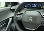 Peugeot e-2008 EV Style 50 kWh 3-Fase l 1e Eigenaar l Camera l PDC l LED l DAB l Apple Carplay & Android Auto l Climate Control l Cruise Control l Lichtmetalen Velgen