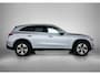 Mercedes-Benz GLC 300 e 4MATIC Plug-In Hybride Trekhaak | Memory Voorstoelen | Stuur en Stoelverwarming | Ledkoplampen | Sfeerverlichting. Inclusief 24 maanden Mercedes-Benz Certified garantie voor Europa.