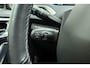Peugeot 2008 1.2 PureTech Allure Camera l PDC l Bluetooth l Navigatie l Cruise Control l Climate Control l Winter & Zomerset (Lichtmetalen Velgen)