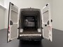 Volkswagen Crafter 2.0TDI L3H3 | Navigatie | Camera | Airco | Cruise | 3500 Kg Trekhaak | 3-Zits | Betimmering