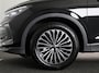 Volkswagen Tiguan 1.5 eTSI Life Edition GOAL 130 pk Automaat (DSG) | Navigatie | Trekhaak (wegklapbaar) | Parkeersensoren (Park assist) | Rondomzicht camera | Stoelverwarming |