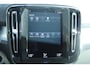 Volvo XC40 T4 Recharge Inscription Expression | Lederen bekleding | Parkeerverwarming | Parkeercamera achter | Parkeersensor voor + achter | Apple carplay/Android auto