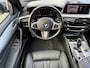 BMW 5-Serie Touring 520i High Executive Edition | 1E EIGENAAR | 12MND GARANTIE | LED | PANODAK | TREKHAAK | LEDER | NAVI | CARPLAY | DAB |