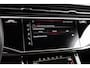 Audi SQ8 4.0 TFSI 507pk quattro | 23" LMV | Head-up | Trekhaak | Panoramadak | Alcantara Hemel | Carbon