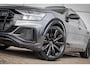 Audi SQ8 4.0 TFSI 507pk quattro | 23" LMV | Head-up | Trekhaak | Panoramadak | Alcantara Hemel | Carbon