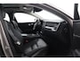 Volvo V60 T6 Recharge Inscription | Panoramadak | Head-Up | Trekhaak | harman/kardon | Stoel+Stuurverwarming