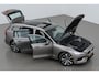 Volvo V60 T6 Recharge Inscription | Panoramadak | Head-Up | Trekhaak | harman/kardon | Stoel+Stuurverwarming
