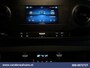 Mercedes-Benz Sprinter 317 CDI 170pk L3H2 Euro6 Airco | Camera | Navigatie | Apple Carplay | Trekhaak Android Auto, Parkeersensoren, Bijrijdersbank