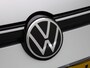 Volkswagen Golf 1.0 TSI Life Business | Navigatie | Sfeerverlichting | Stoel + Stuurverwarming | Camera |