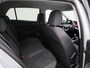 Volkswagen Golf 1.0 TSI Life Business | Navigatie | Sfeerverlichting | Stoel + Stuurverwarming | Camera |