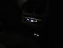 Volkswagen Golf 1.0 TSI Life Business | Navigatie | Sfeerverlichting | Stoel + Stuurverwarming | Camera |