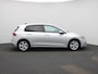 Volkswagen Golf 1.0 TSI Life Business | Navigatie | Sfeerverlichting | Stoel + Stuurverwarming | Camera |