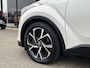 Toyota C-HR / C-HR+ 1.8 Hybrid Bi-Tone | All Seasons | Trekhaak | Parkeersensoren