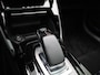 Peugeot e-208 EV GT Pack 50 kWh | 1e_EIG. | WLTP 335KM | 3-Fase | Panoramadak | 17"LMV | ACC | ECC | Navi | Stoel Verwarming | BTW Auto |