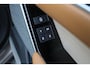 Land Rover Range Rover Velar 2.0 I4 AWD R-Dynamic SE | Panoramadak | Head-Up | Meridian Surround | 21 Inch | Luchtvering