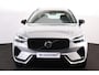 Volvo XC60 T6 Recharge AWD Plus Dark - Panorama/schuifdak - IntelliSafe Assist & Surround - 360º Camera - Verwarmde voorstoelen, stuur & achterbank - Parkeersensoren voor & achter - Elektr. bedienb. voorstoelen met geheugen - Draadloze tel. lader - Elektr. inklapbare trekhaak - 19' LMV