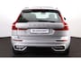 Volvo XC60 T6 Recharge AWD Plus Dark - Panorama/schuifdak - IntelliSafe Assist & Surround - 360º Camera - Verwarmde voorstoelen, stuur & achterbank - Parkeersensoren voor & achter - Elektr. bedienb. voorstoelen met geheugen - Draadloze tel. lader - Elektr. inklapbare trekhaak - 19' LMV