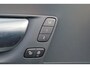 Volvo XC60 T6 Recharge AWD Plus Dark - Panorama/schuifdak - IntelliSafe Assist & Surround - 360º Camera - Verwarmde voorstoelen, stuur & achterbank - Parkeersensoren voor & achter - Elektr. bedienb. voorstoelen met geheugen - Draadloze tel. lader - Elektr. inklapbare trekhaak - 19' LMV