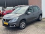 Peugeot 2008 1.2 Blue Lion - Trekhaak - Panorama dak - NAP