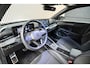 Volkswagen T-Roc 1.5 eTSI R-Line | HUD | BLACK PACK | ELEKTR. ACHTERKLEP | STOELV