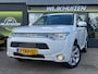Mitsubishi Outlander 2.0 PHEV Executive Edition met Origineel 92.365 KM !!! NL Auto !!!