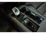 Volvo XC90 T8 Plug-in hybrid AWD Ultra Dark | Panoramadak | Luchtvering | Head-up display | 360 graden camera | Verwarmbare voorstoelen+achterbank+stuurwiel | Premium audio by Bowers&Wilkins | 7 zits | 21 inch Lichtmetalen velgen |