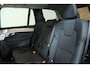 Volvo XC90 T8 Plug-in hybrid AWD Ultra Dark | Panoramadak | Luchtvering | Head-up display | 360 graden camera | Verwarmbare voorstoelen+achterbank+stuurwiel | Premium audio by Bowers&Wilkins | 7 zits | 21 inch Lichtmetalen velgen |