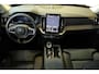 Volvo XC90 T8 Plug-in hybrid AWD Ultra Dark | Panoramadak | Luchtvering | Head-up display | 360 graden camera | Verwarmbare voorstoelen+achterbank+stuurwiel | Premium audio by Bowers&Wilkins | 7 zits | 21 inch Lichtmetalen velgen |