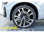 Volvo XC60 T8 Plug-in hybrid AWD Ultra Black Edition | Bowers & Wilkins Premium Audio | Luchtvering | 22'' Lichtmetalen velgen | Nappa Lederen bekleding | Stoelventilatie | Stoelverwarming | 360° Parkeercamera | Gelamineerde zijruiten |