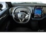 Volvo EX30 Single Motor Extended Range Europa 69 kWh | 20 inch Lichtmetalen velgen | Stoelverwarming | Electrische bedienbare voorstoelen | Google Infotainment | Privacy Glas | Parkeercamera | Parkeersensoren voor + achter | Stuurwielverwarming