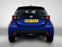 Toyota Yaris 1.5 Hybrid Dynamic Comfort Pack | Dodehoek detectie | Parkeersensoren voor+achter | Stoel +Stuurverwarming | Apple CarPlay/Android auto | Cruise Control Adaptive | Climate Control |