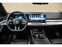 BMW i5 Touring 40 xDrive M-Sport PRO | 97% SOH | HUD | PANO | HARMAN KARDON | STOELVERW