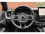 Volvo XC60 T6 Plug-in hybrid AWD Ultra Black Edition | Head-up display | Adaptive Cruise & Pilot Assist | Panoramisch Schuif-/Kanteldak | 360-Camera | Harman Kardon Premium Audio | Draadloze Telefoonlader