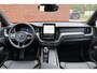 Volvo XC60 T6 Plug-in hybrid AWD Ultra Black Edition | Head-up display | Adaptive Cruise & Pilot Assist | Panoramisch Schuif-/Kanteldak | 360-Camera | Harman Kardon Premium Audio | Draadloze Telefoonlader