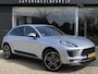 Porsche Macan 2.0 | Panoramadak | Bruin lederen interieur | Xenon | Achteruitrijcamera | Navigatie | DAB | Cruise Control |