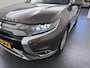 Mitsubishi Outlander 2.4 PHEV Instyle | Adapt. Cruise | Lederen Bekl. | Schuif-/kanteldak |