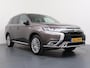Mitsubishi Outlander 2.4 PHEV Instyle | Adapt. Cruise | Lederen Bekl. | Schuif-/kanteldak |